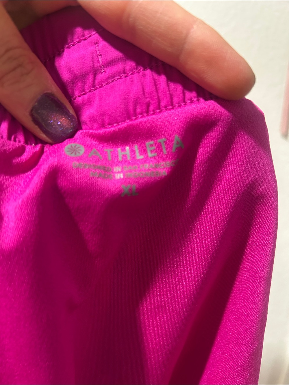 Athleta Mesh Racer Run Mid Rise 4" Short - Picture 8 of 8